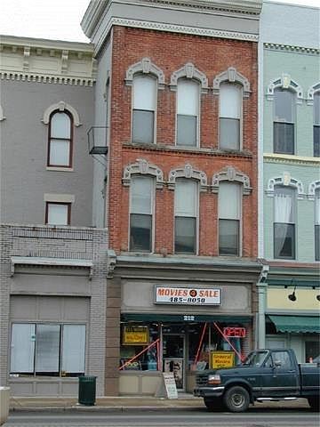 1st image of 212 W Michigan Ave APT 3