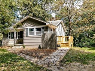 1910 Oxford Dr, Hendersonville, NC 28792