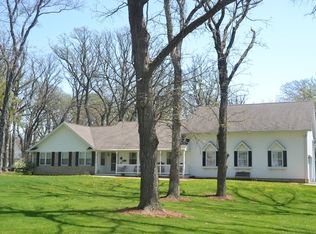 1923 Ole Hickory Rd, Amboy, IL 61310