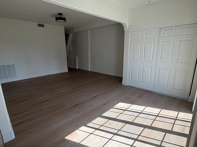 683 Marine View Ave #2 — Photo 10