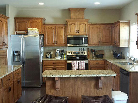 4th image of 3217 White Tail Dr