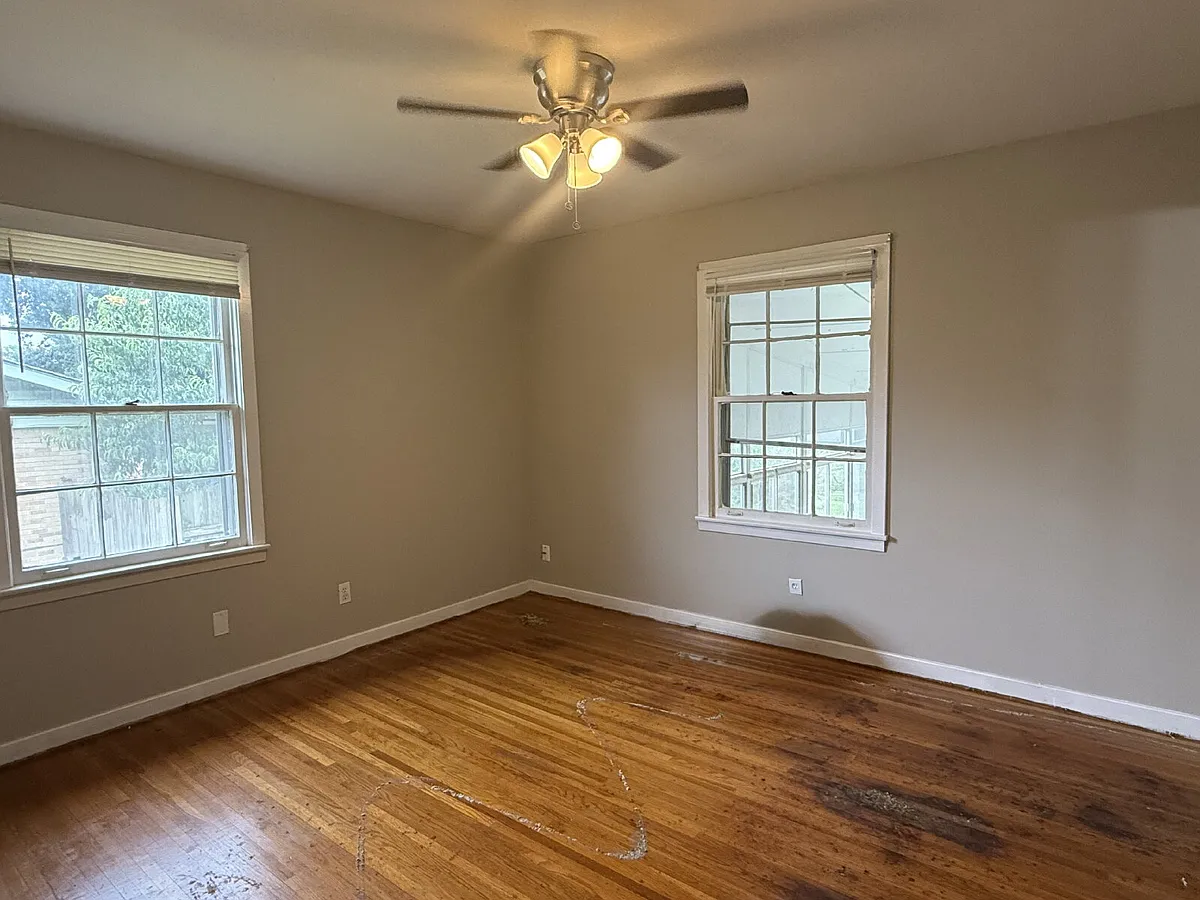 Building Photo - 3206 Bayless Dr SW