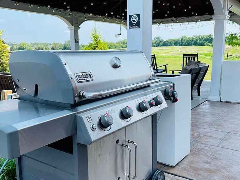 410 - Grill