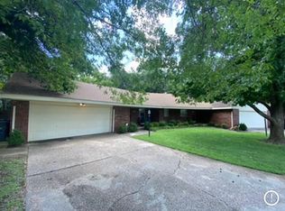 7001 S Indianapolis Ave, Tulsa, OK 74136