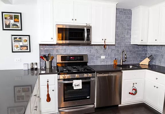 3rd image of 345 E 93rd St APT 11A