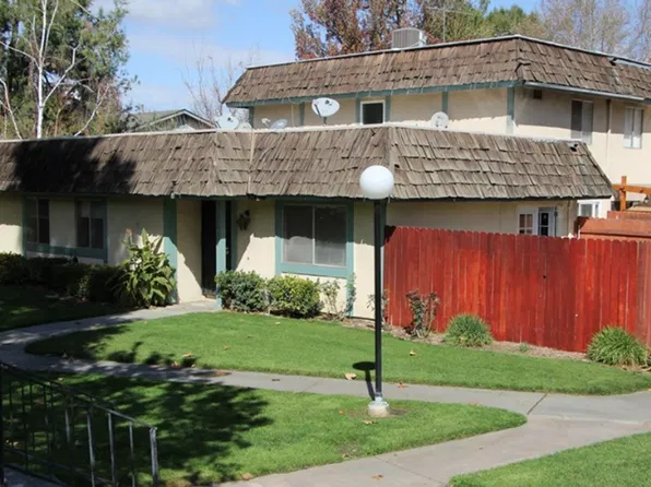 1476 Clemson Way, Riverside, CA 92507