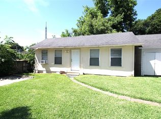 609 Abell St, Wharton, TX 77488