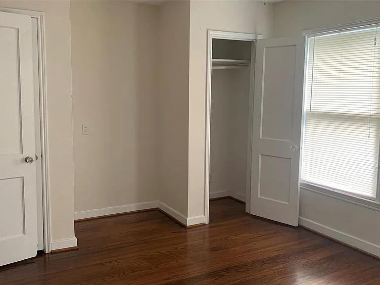 4420 Roseland St #5 — Photo 5