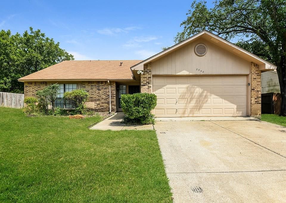1st image of 2540 Chinaberry Dr