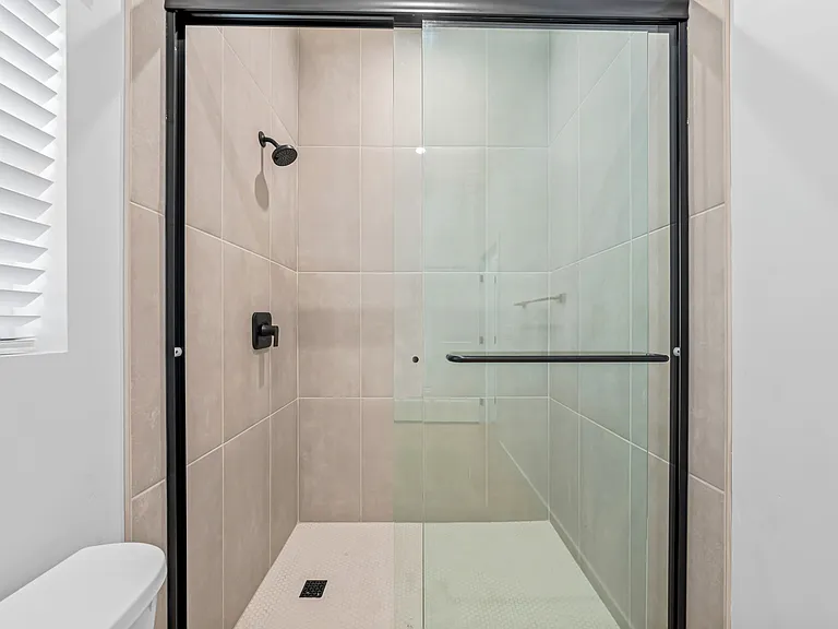 131 Diana St #13 — Photo 13