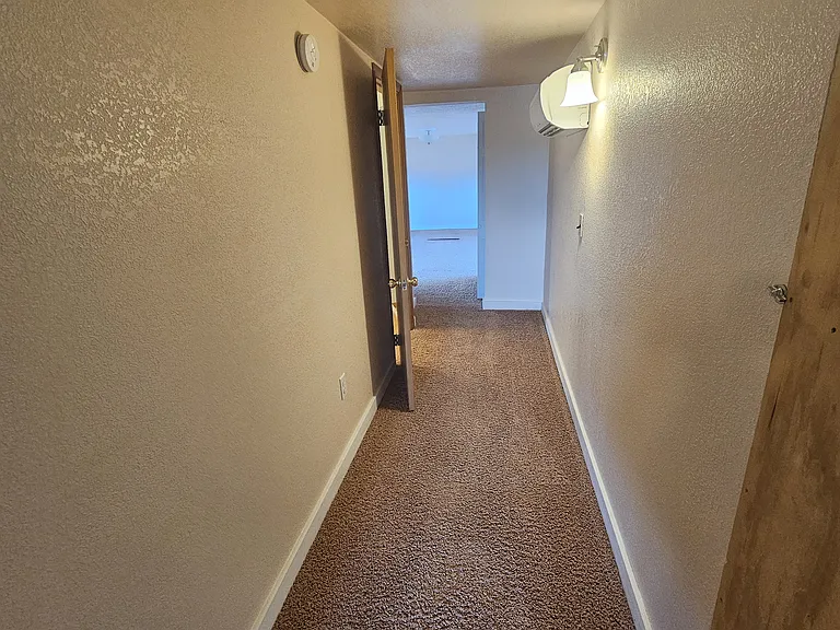 607 S H St — Photo 23