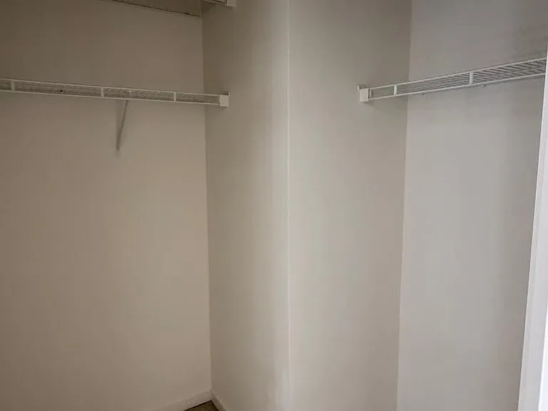 13643 Saint Johns Wood Pl — Photo 32