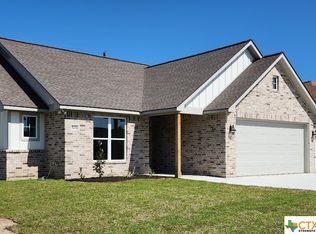 506 Windy Way Dr, Victoria, TX 77904
