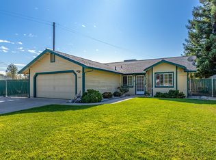 17003 Santa Barbara Dr, Redding, CA 96003