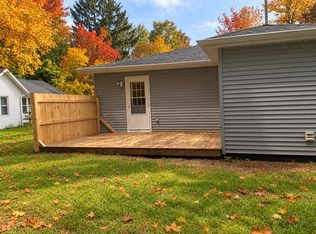 6133 Madison St, Coloma, MI 49038