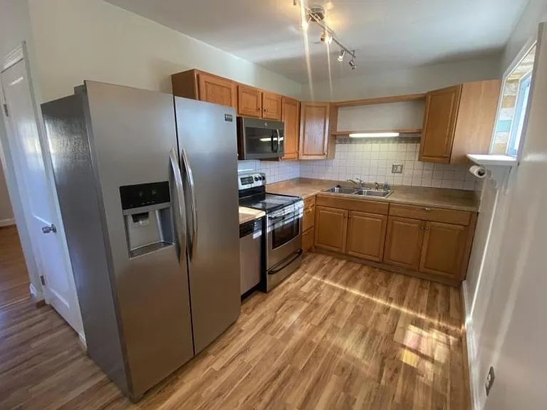 209 Homewood Dr — Photo 8