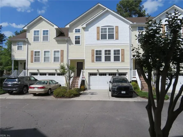 5556 Taylors Walke Ln, Virginia Beach, VA 23462
