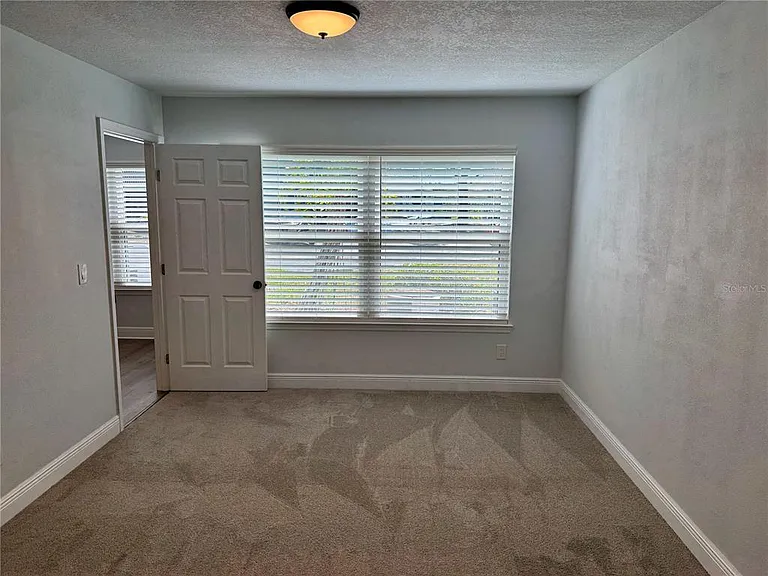 2585 Grassy Point Dr #111 — Photo 12