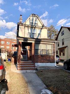 140-97 Burden Crest, Jamaica, NY, 11435