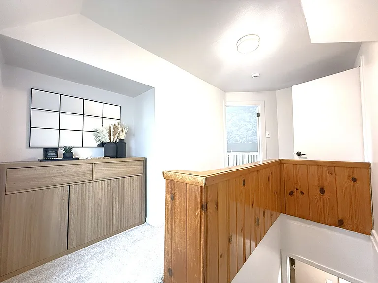 818 S 110th St — Photo 11