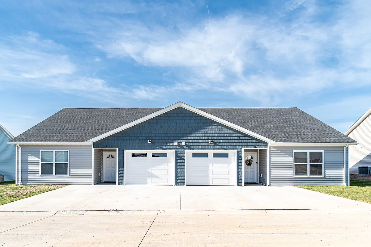 3BR Duplex - Icon Townhomes