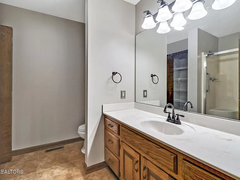 101 Walden Ridge Dr — Photo 14