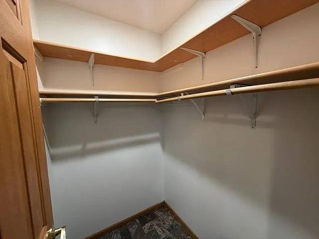 Westlake Townhomes Apartments — Photo 19