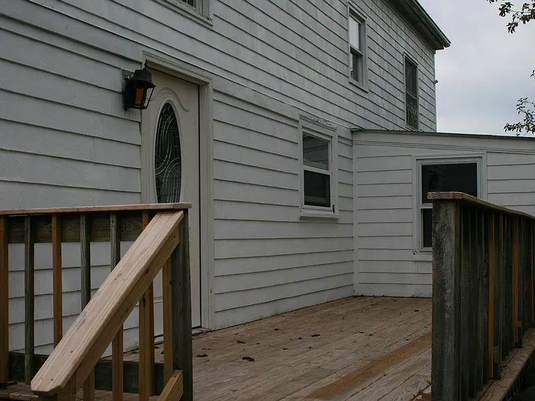 10 Chestnut St — Photo 2