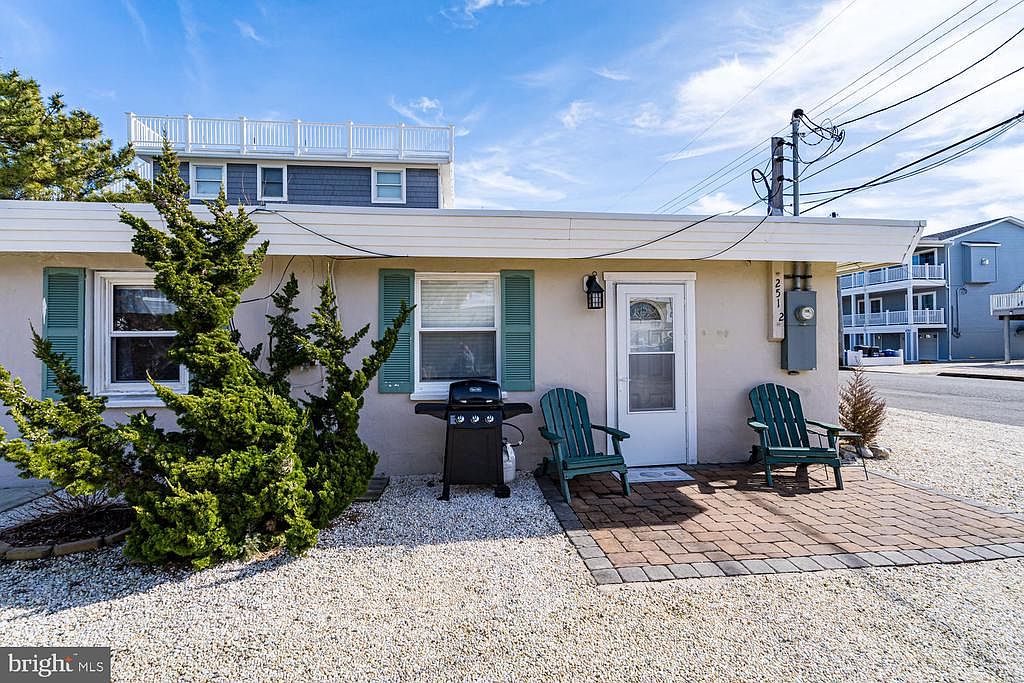 251 W 13th St APT 2, Ship Bottom, NJ 08008 Zillow