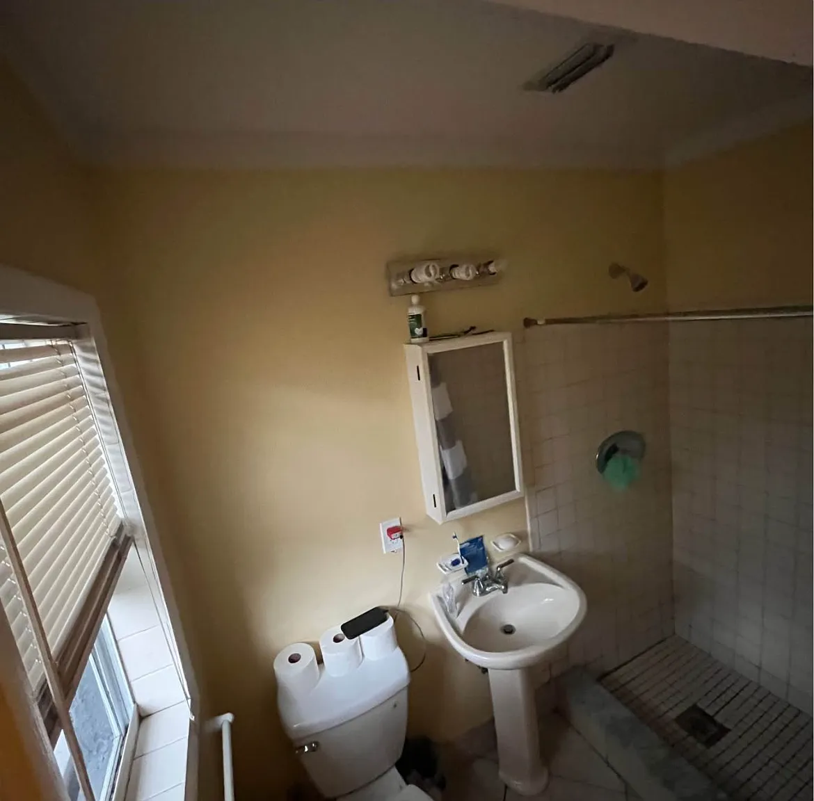 Studio, 450 sqft, $1,300 — Photo 4
