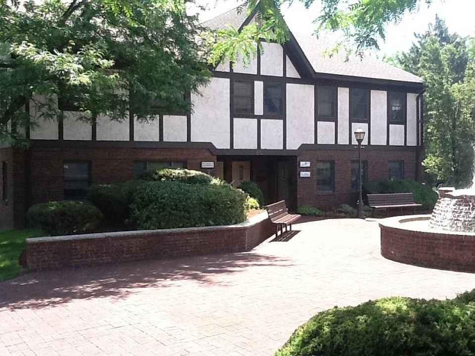 1st image of 870 Pompton Ave Ste A1