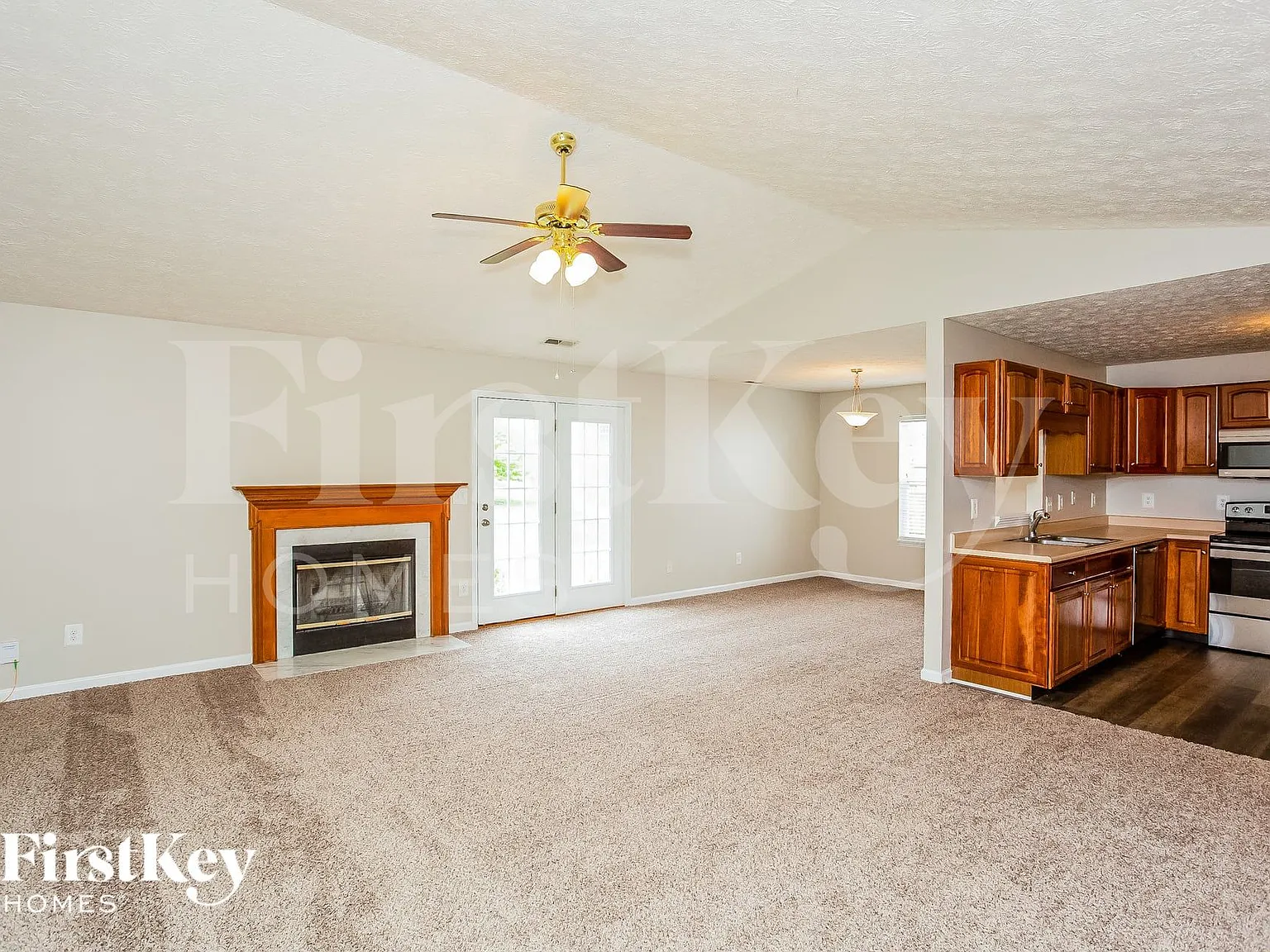 3 bed, 2.0 bath, 2210 sqft, $2,510 — Photo 3