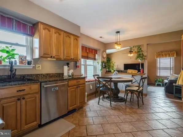 104 Apley Dr, Cherry Hill, NJ 08003