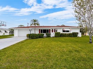 808 Hillside St, Lehigh Acres, FL 33936