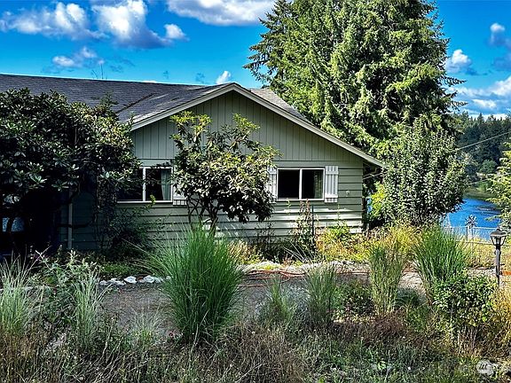 4th image of 6103 Lake Saint Clair Drive SE