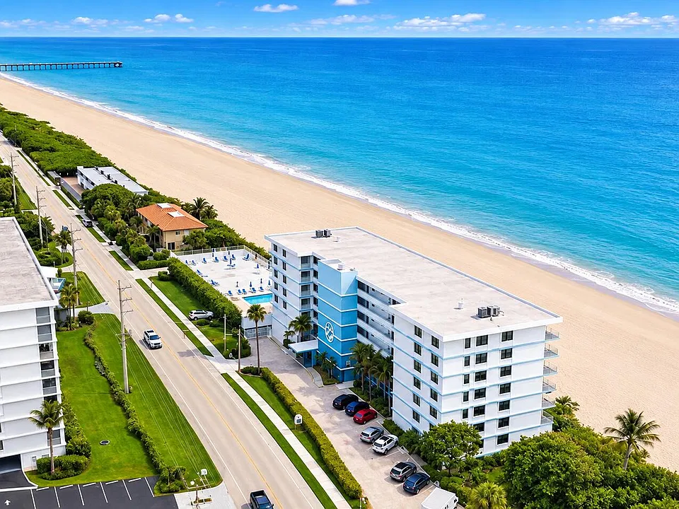 900 Ocean Dr #706