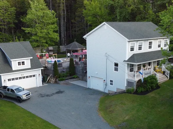 38 Trevor Ave, Halifax, NS B2T 1H7