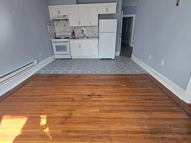 4812 Regent St #2 — Photo 8