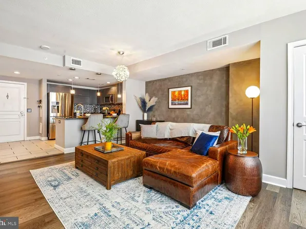 2451 Midtown Ave #1521, Alexandria, VA 22302