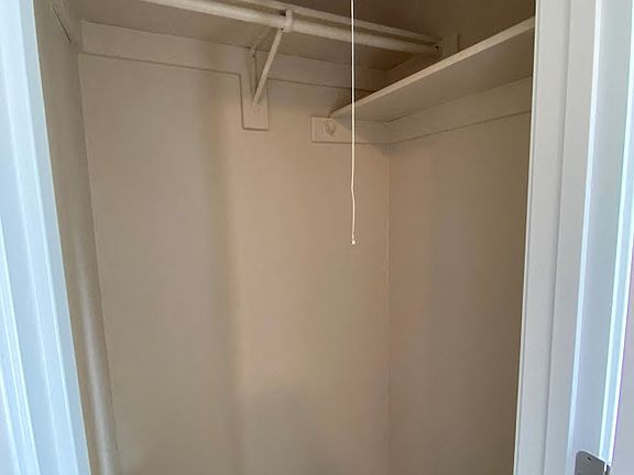 3rd image of 60 Skystone Ct