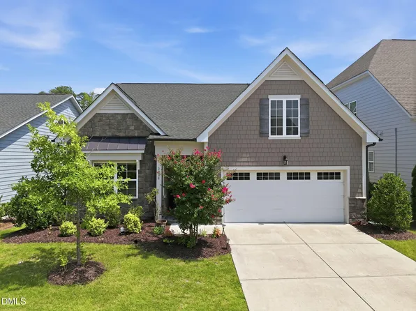 2836 Thompson Bluff Dr, Cary, NC 27519