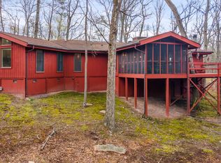 405 Cayuga Trl, Hedgesville, WV 25427