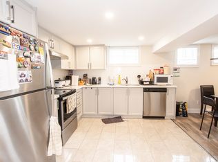 510 Queen Victoria Drive, Hamilton, ON L8W 1G9