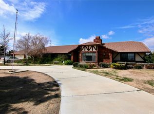 10952 5th Ave, Hesperia, CA 92345