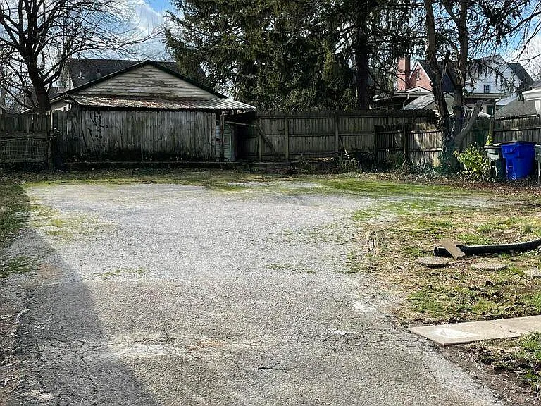 124 Penmoken Park — Photo 3
