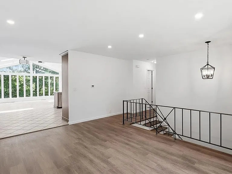 40 Oak Hill Ter — Photo 4