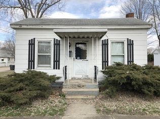 522 Carroll St, Henry, IL 61537