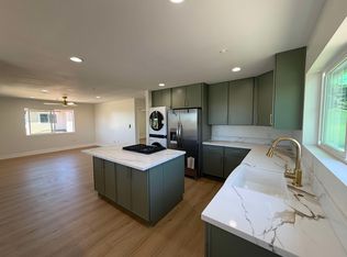 785 Lemon Ave #2, Vista, CA 92084