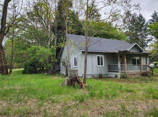 2100 Laurel Rd, Cave Junction, OR 97523
