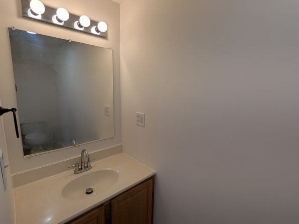 27B Keller Rd #B